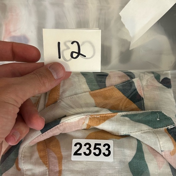 Rachel Zoe Lemons Novelty Print 100% Linen size S Button Down Natural Breathable - Picture 11 of 11